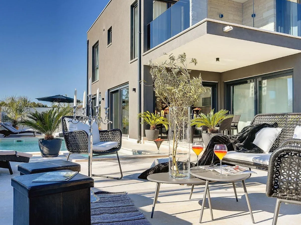 Luxurious Villa In Rovinj With Pool Croatia