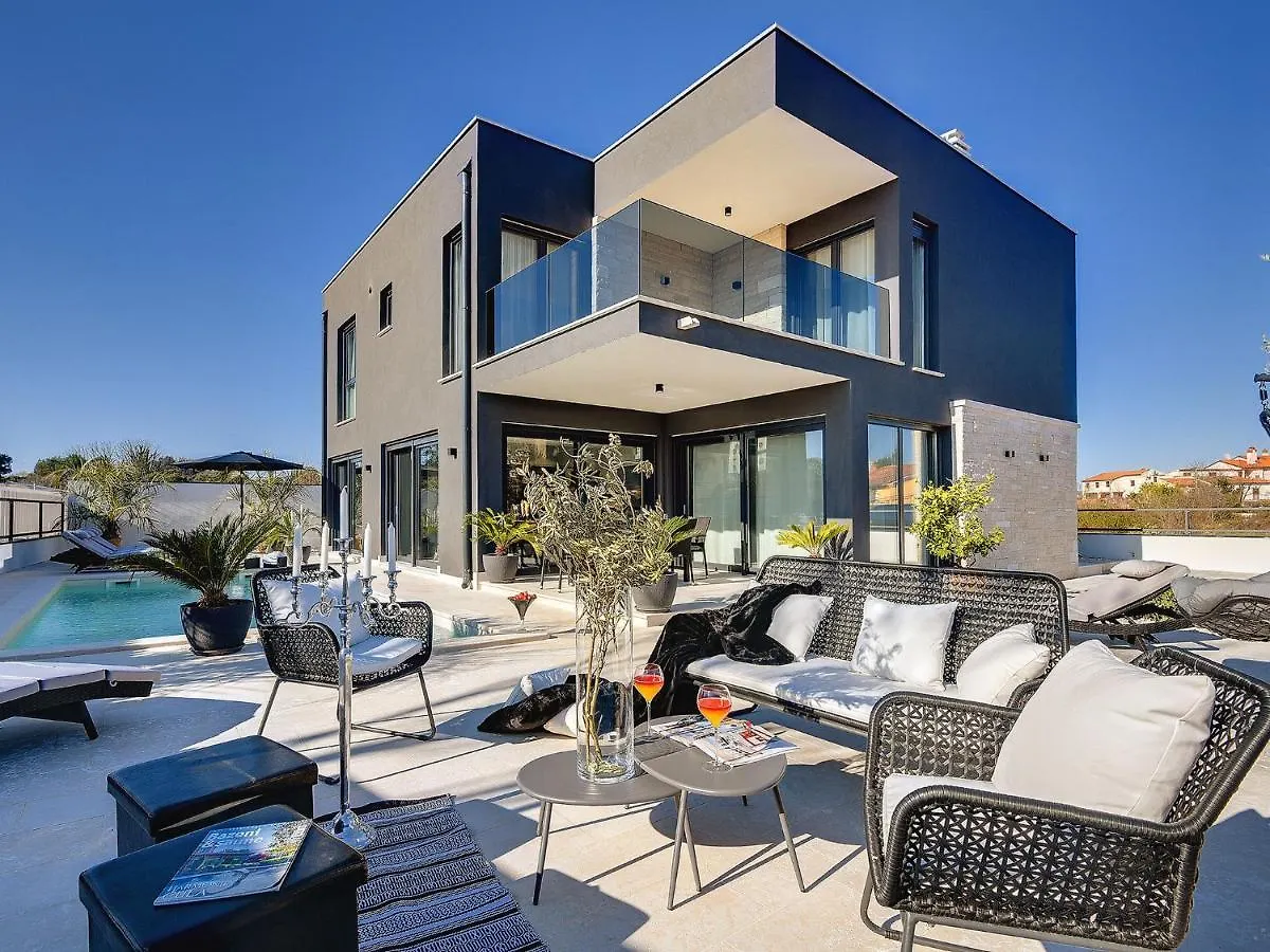 Luxurious Villa In Rovinj With Pool Croatia