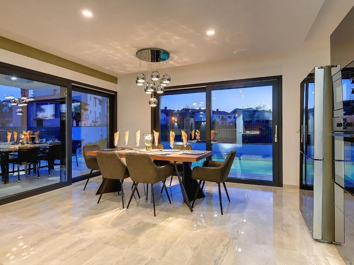 Luxurious Villa In Rovinj With Pool